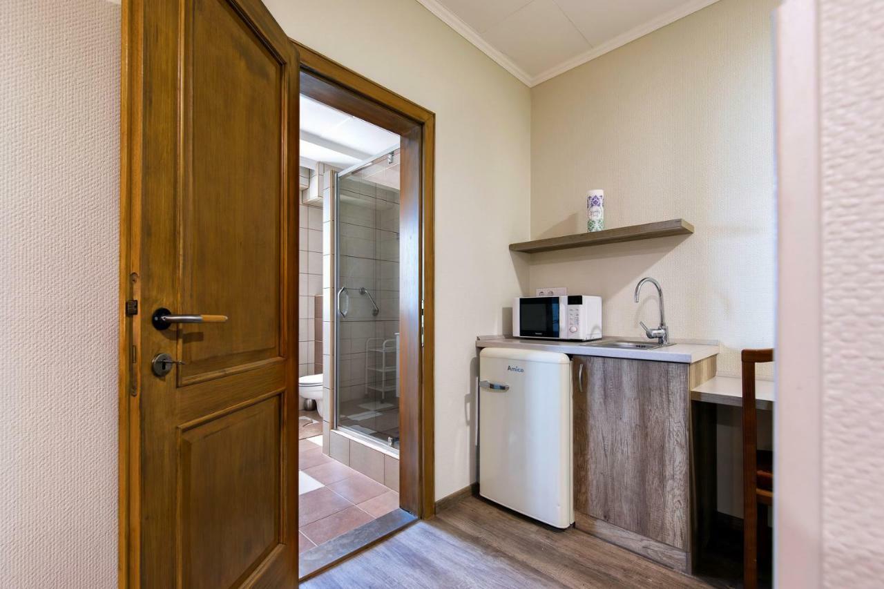 Hotel Napfeny Panzio Es Rendezvenyhaz Kecskemét Exterior foto
